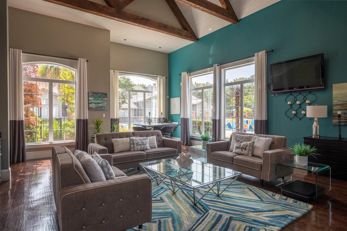 Resident clubhouse and lounge at Village Green of Bear Creek