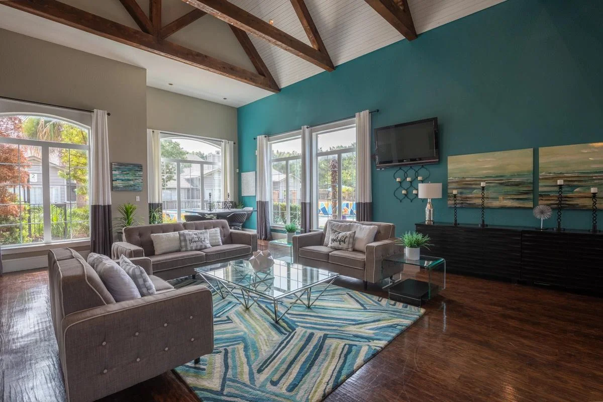 Resident clubhouse lounge at Village Green of Bear Creek in Euless, Texas