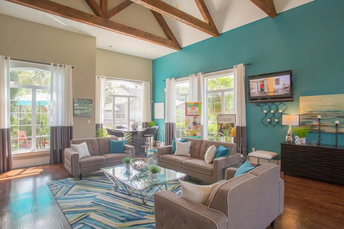 Resident clubhouse and lounge at Village Green of Bear Creek in Euless, Texas
